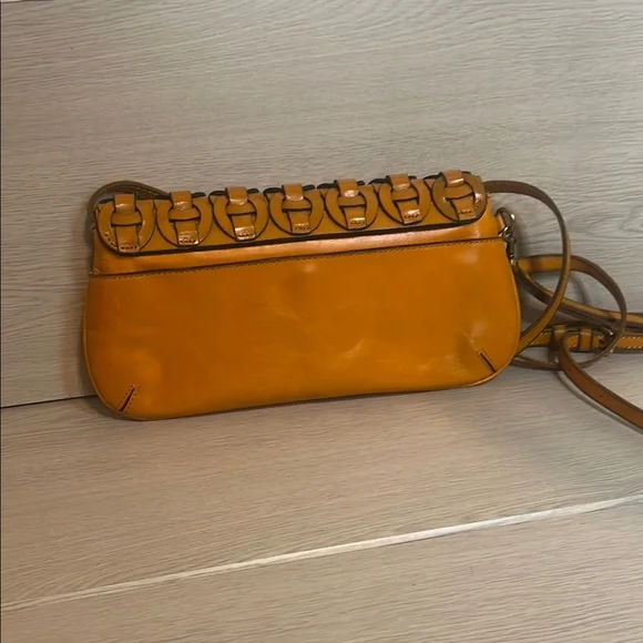 Patricia Nash Baku Tan Leather Clutch with Ruched Detailing - Picture 3 of 4